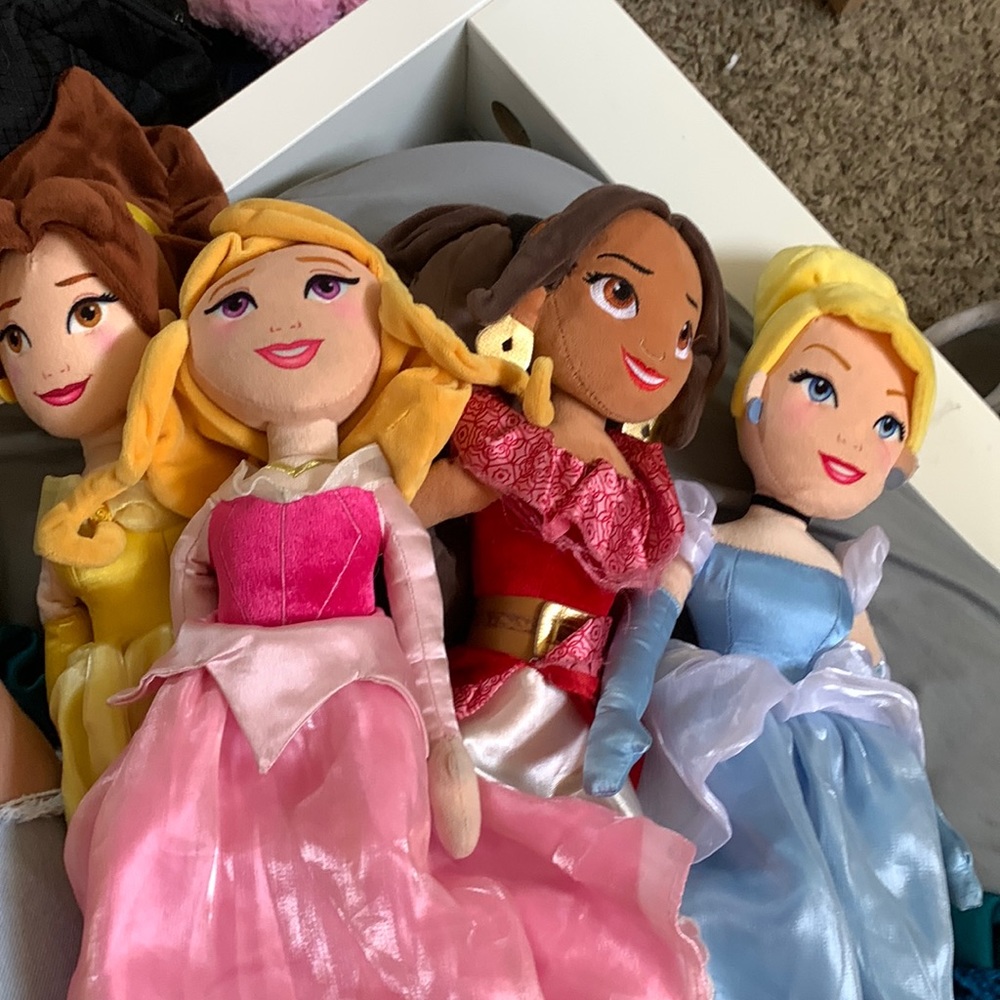 Disney Princess dolls (4 bundle)